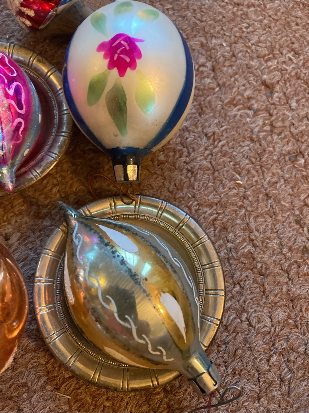 Vintage antique Mercury glass indent reflector Christmas ornaments 12 - Picture 5 of 10
